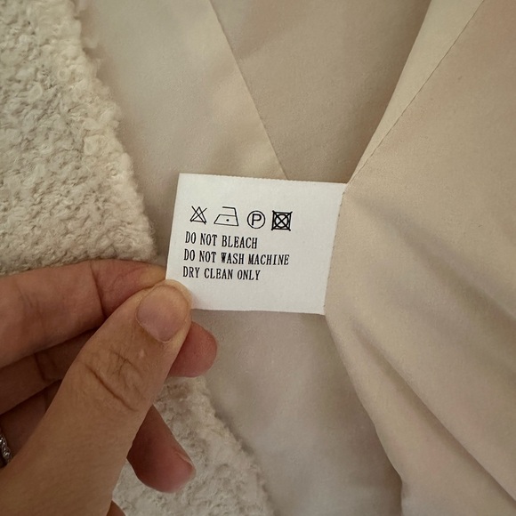 Shop one/third cream blazer in size small. Jacket 18 - Picture 7 of 9